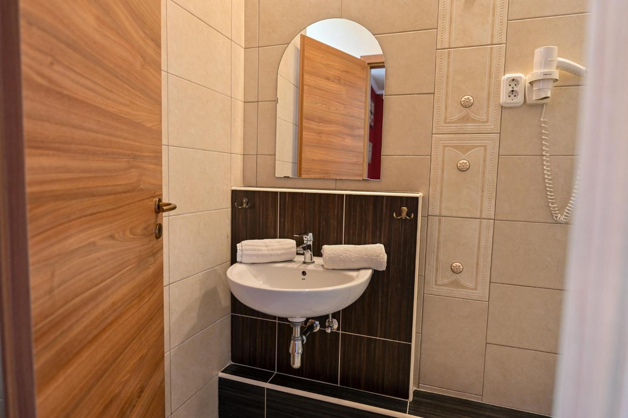 אגר Bellavista 2 Apartman מראה חיצוני תמונה